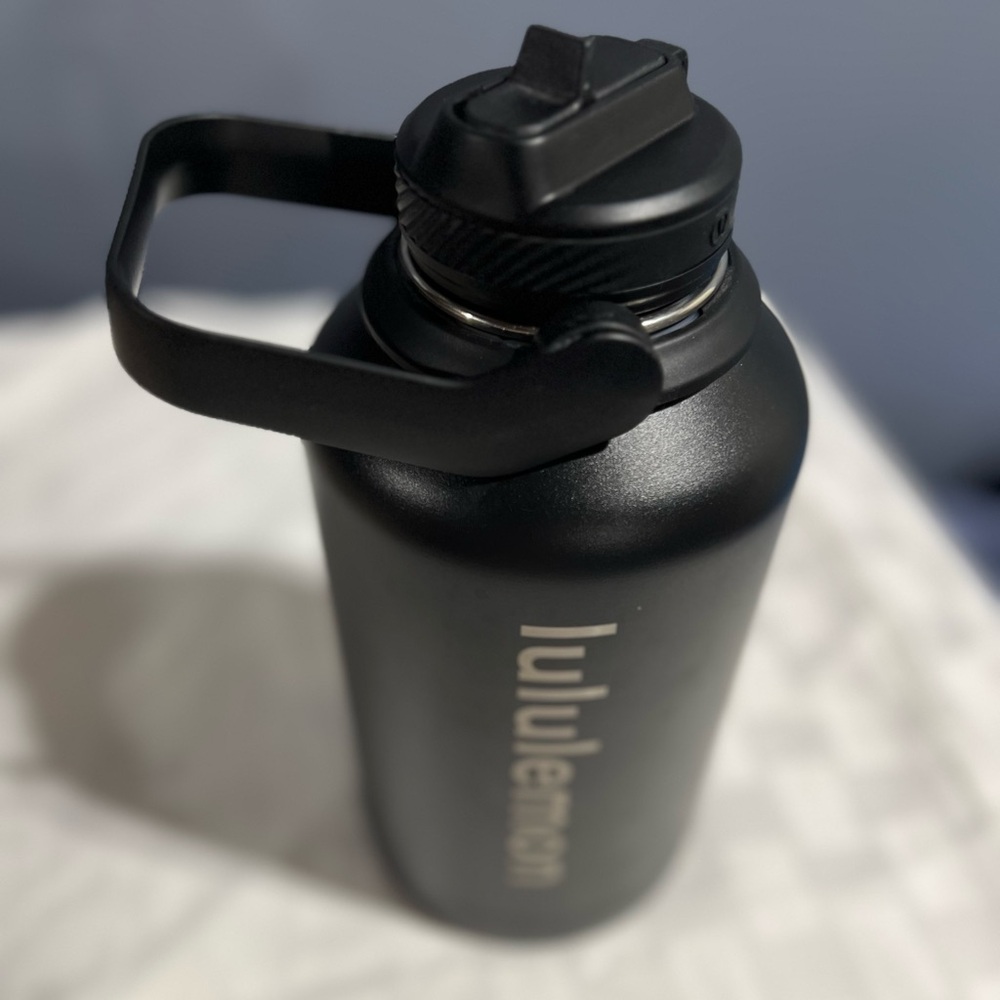 Lululemon Back To Life Black Sport Bottle 64oz